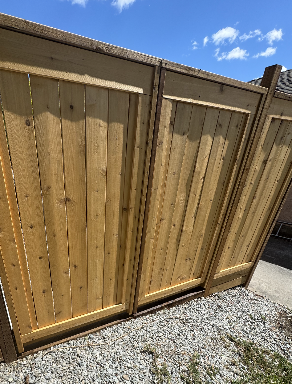 Custom cedar privacy fence installation in Kelowna by CedarWolf Build + Design