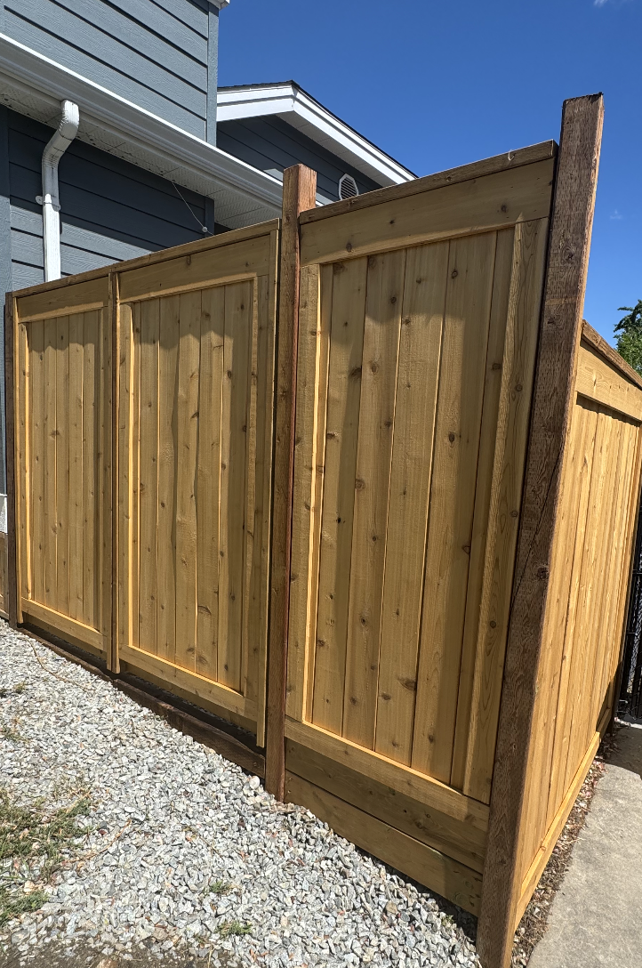 Completed cedar fence project in Kelowna by CedarWolf Build + Design