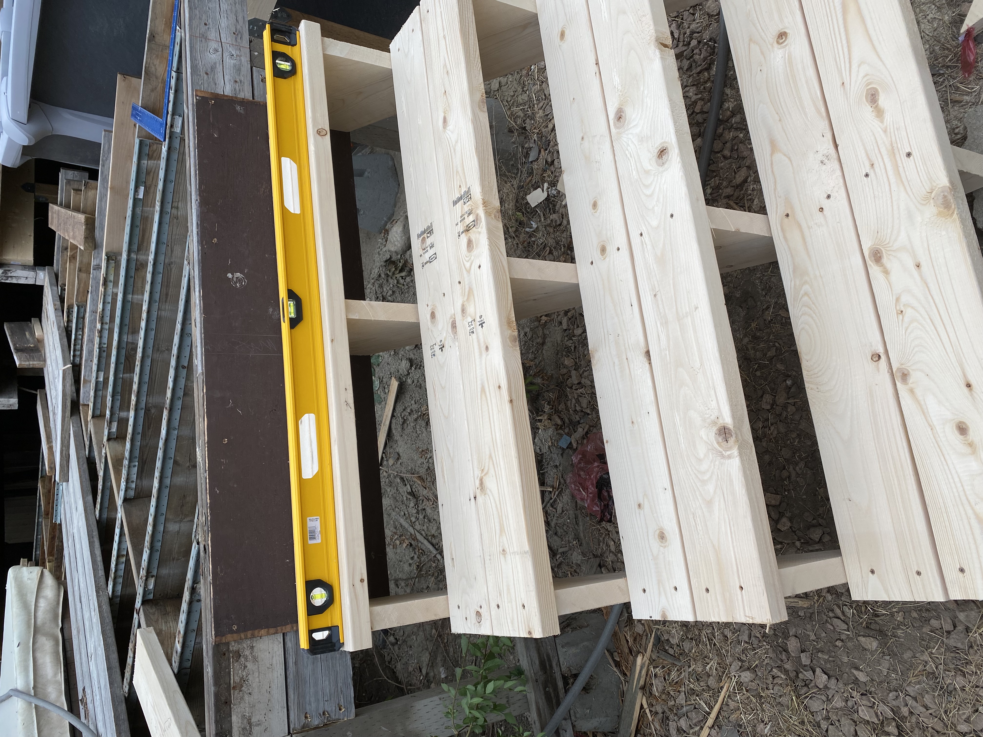 Deck construction Kelowna CedarWolf