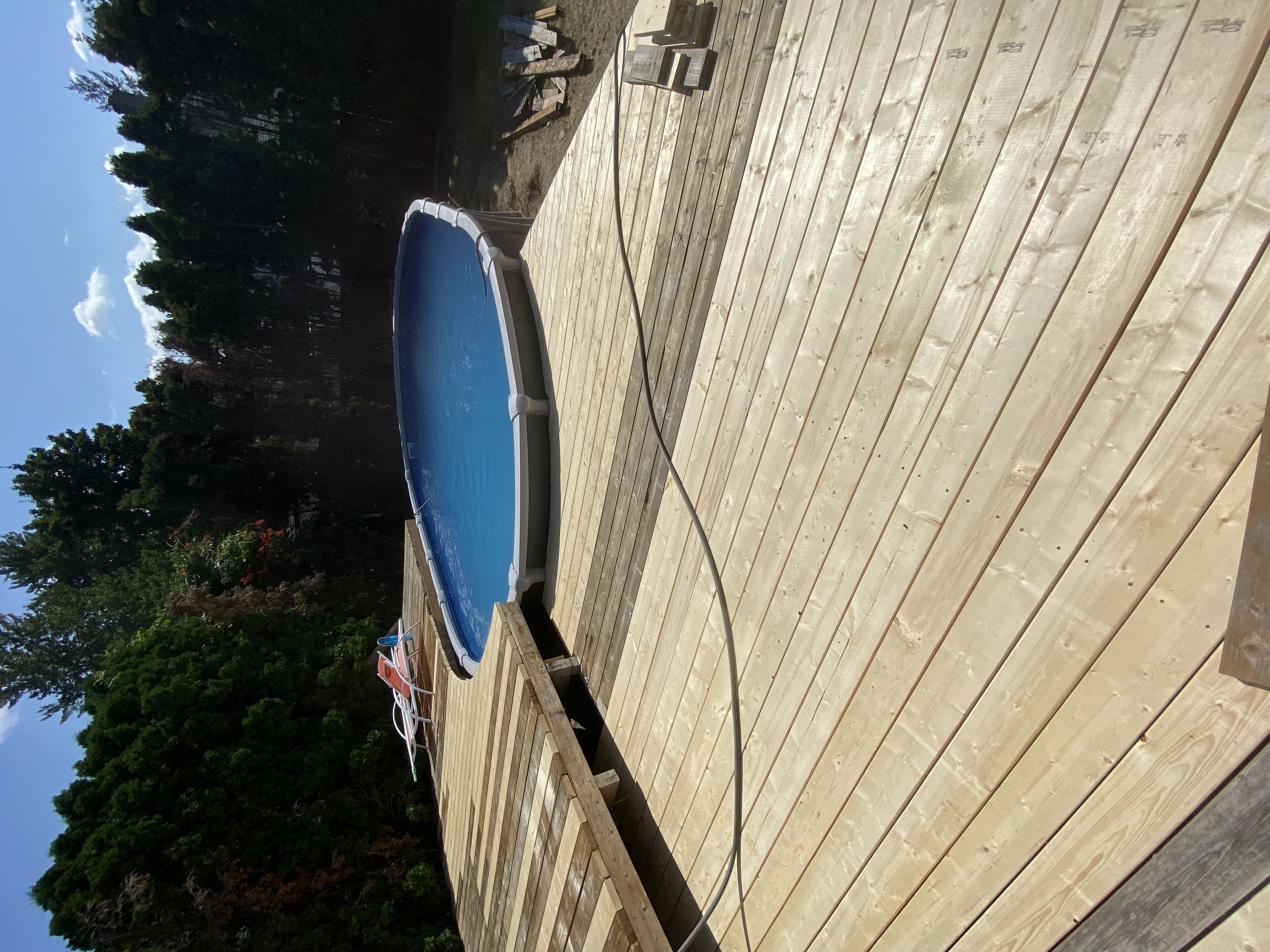 Deck build West Kelowna CedarWolf