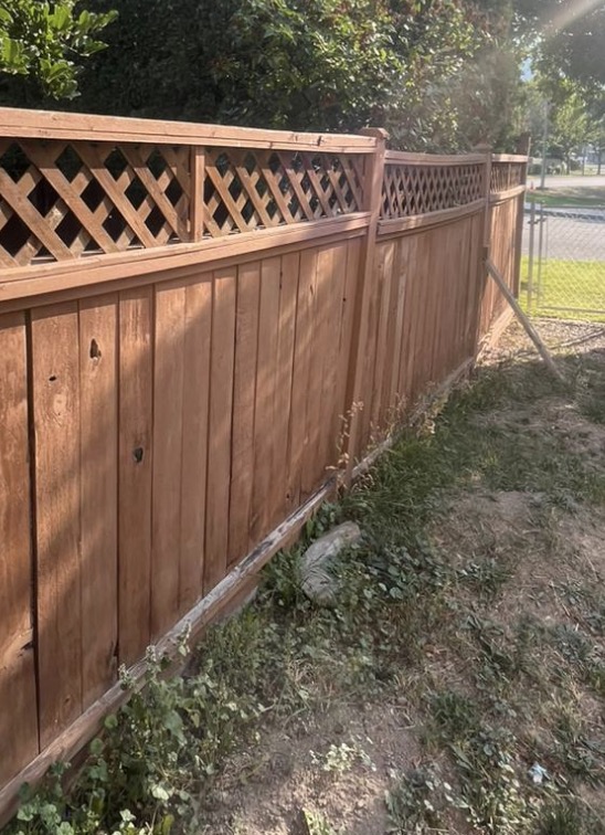Cedar lattice top privacy fence Kelowna