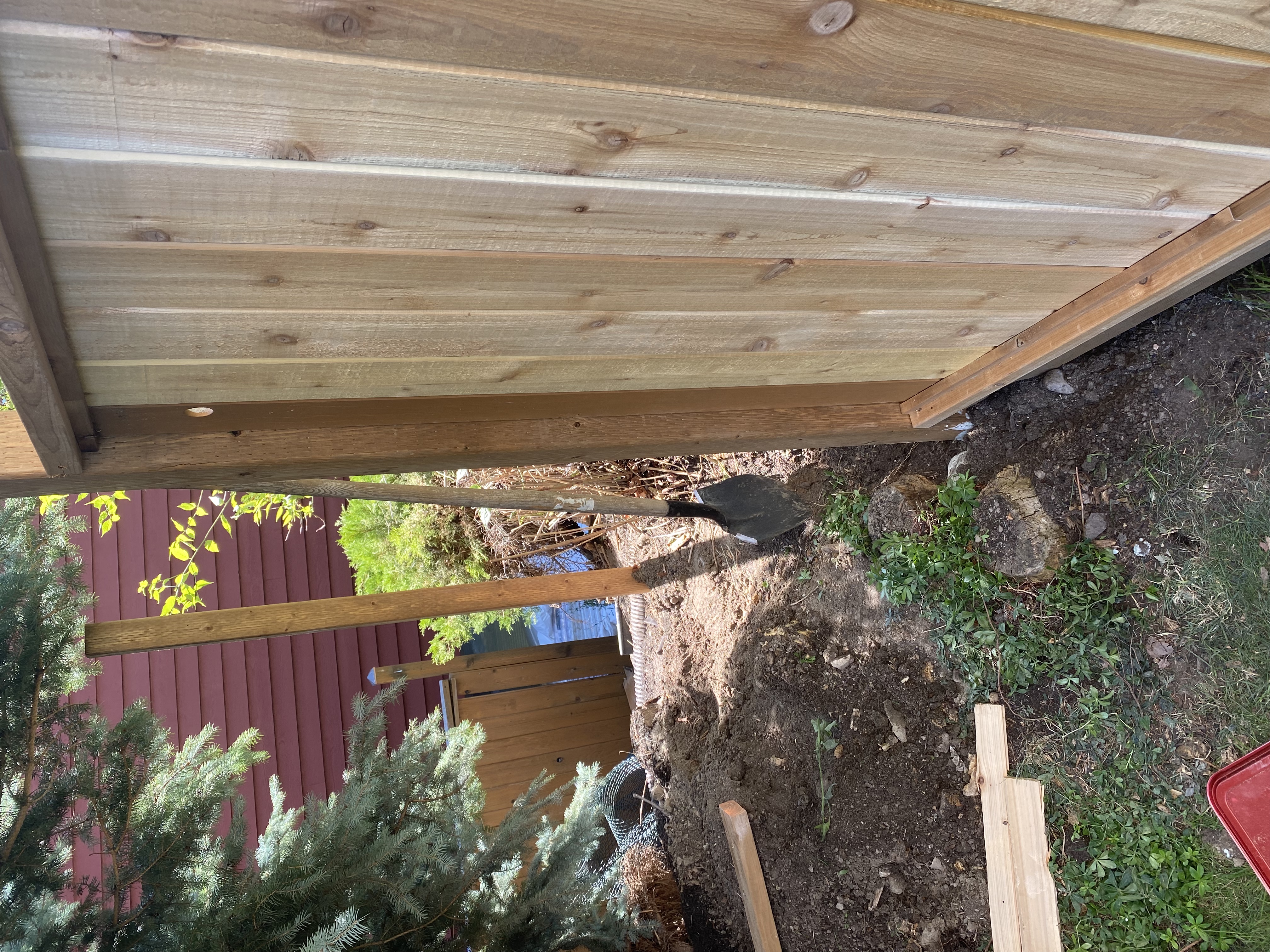 Cedar privacy fence installation Kelowna
