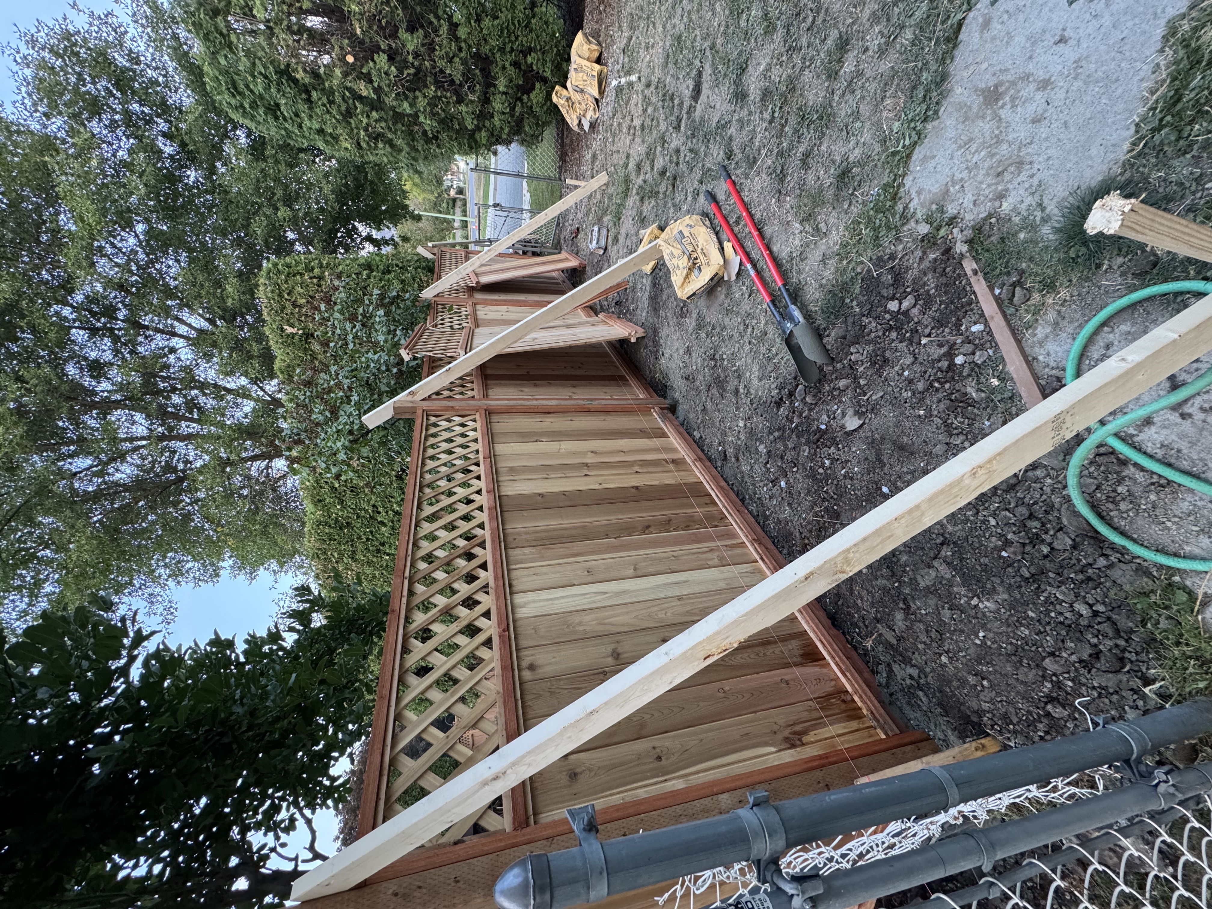 Fence construction cedar posts Kelowna