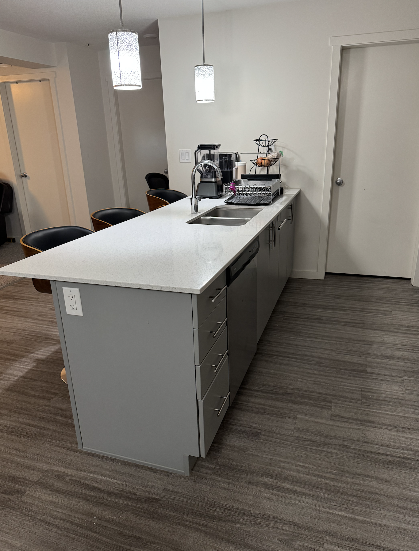 Kitchen renovation in Kelowna. Kitchen Island Replacement. CedarWolf Build + Design.